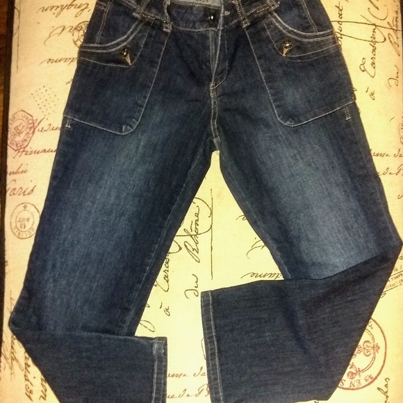 Vera Wang Denim - 🌼VERA WANG Denim Capris Vera Wang Denim - 🌼VERA WANG Denim Capris